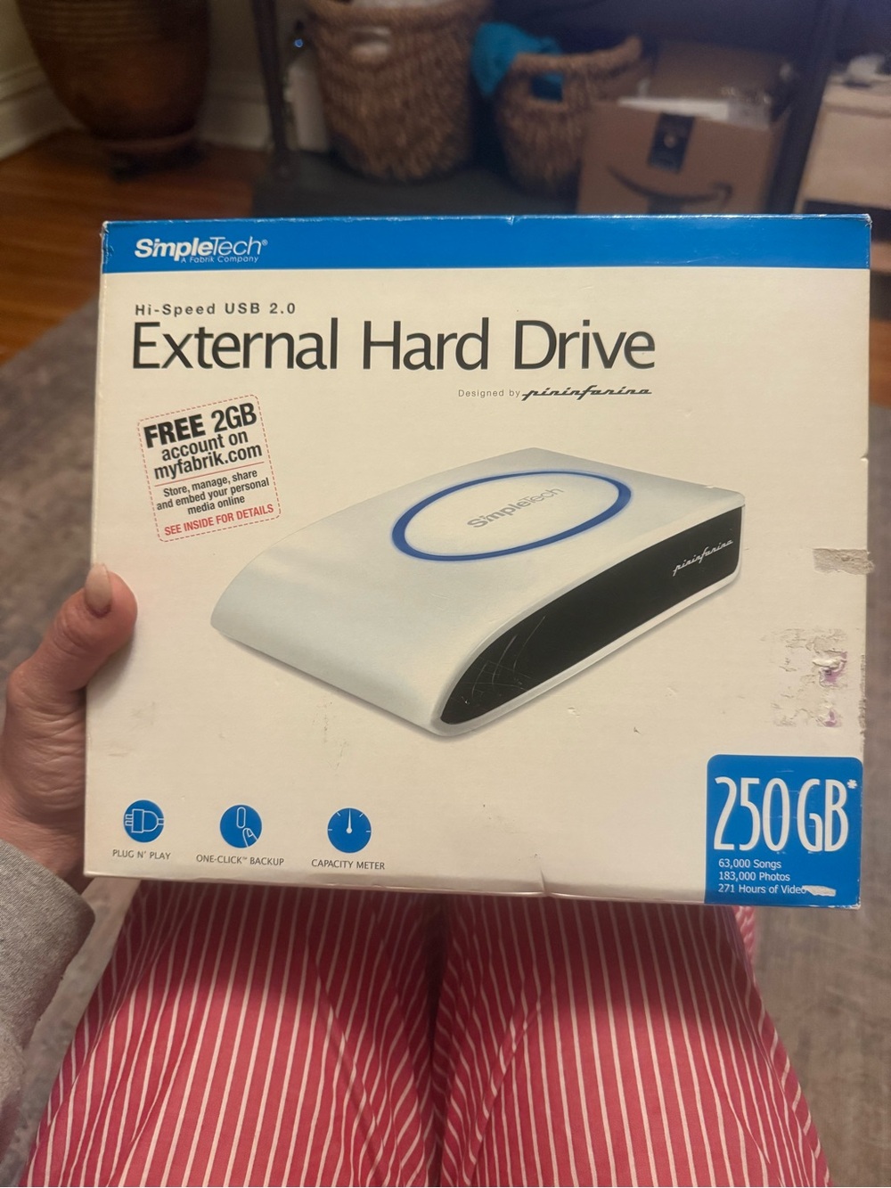 NEW SimpleTech SimpleDrive External Hard Drive 250GB Hi-Speed USB 2.0